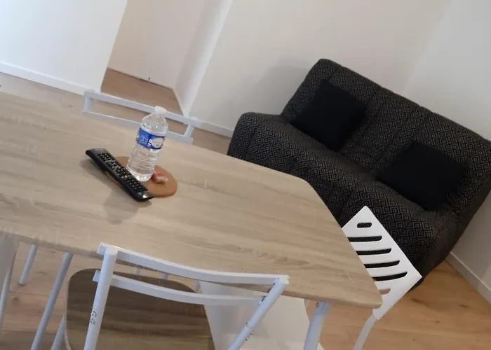 Au Clair De Lune - Sans Draps - Comme A La Maison Apartman Saint-Julien-de-Vouvantes